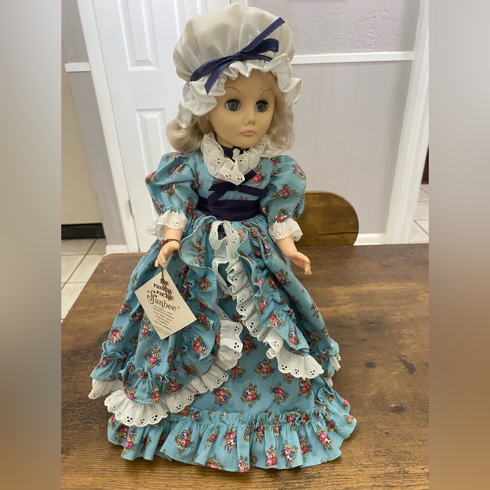 Vintage Effanbee Colonial Lady Plastic Doll